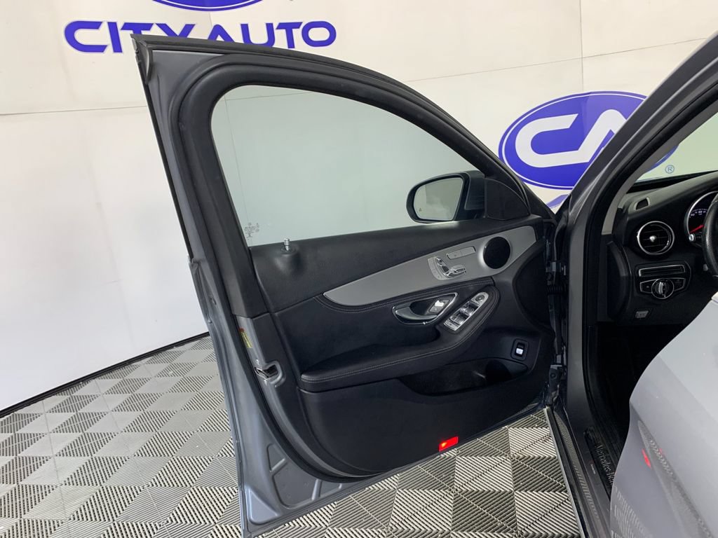 Used 2016 Mercedes-Benz C 300 Sedan image 14