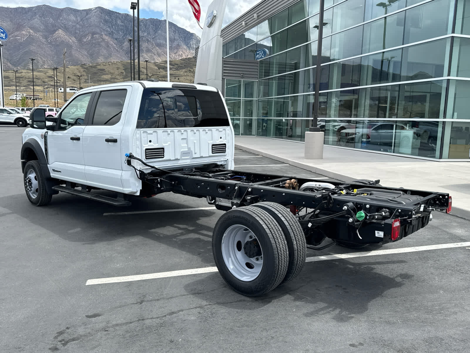 New 2026 Ford F550 4x4 Crew Cab Super Duty w/ XL Chrome Package image 9