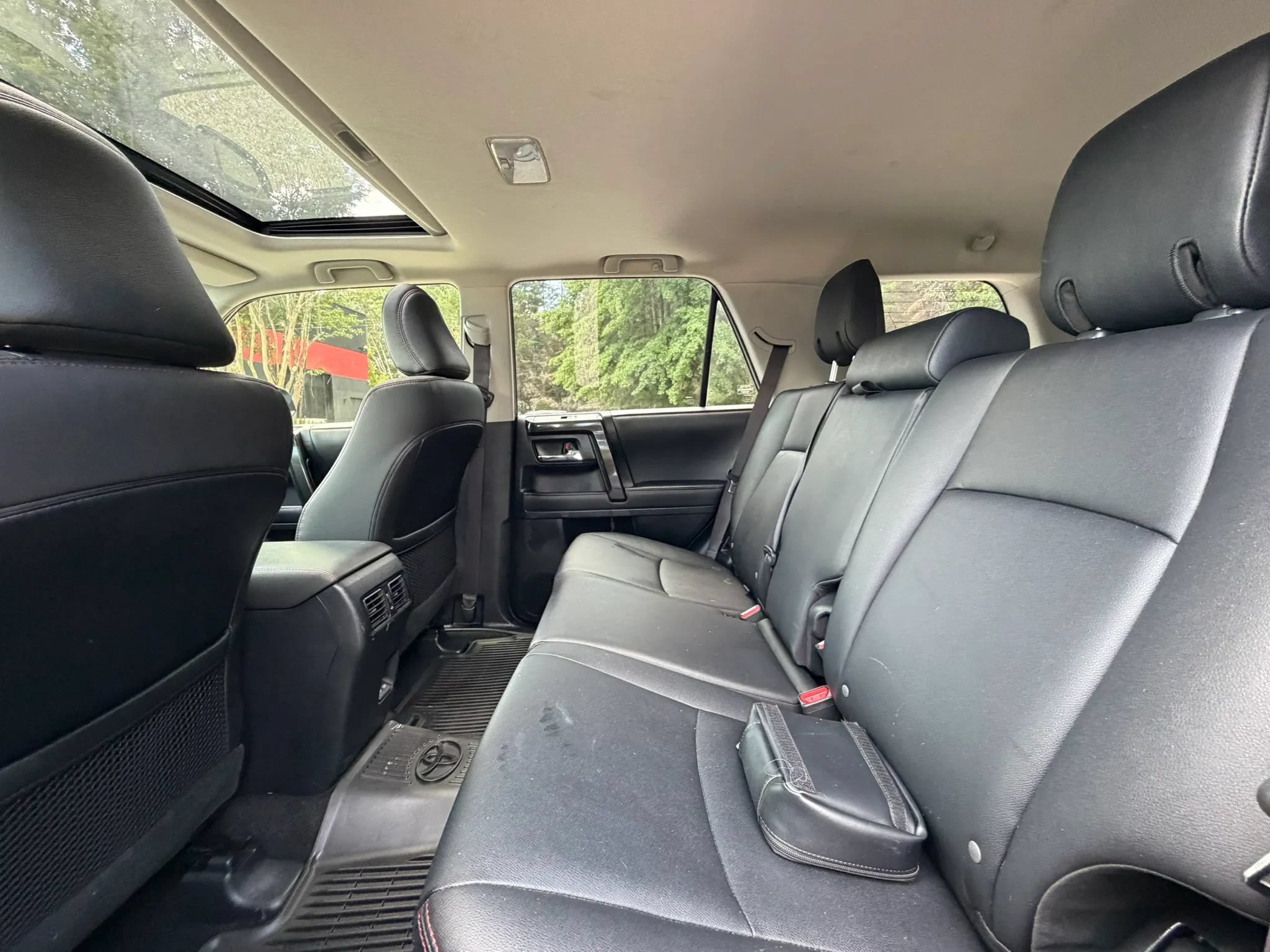 Used 2023 Toyota 4Runner TRD Off-Road Premium w/ Off Road Premium Plus Package AWD/4WD image 12