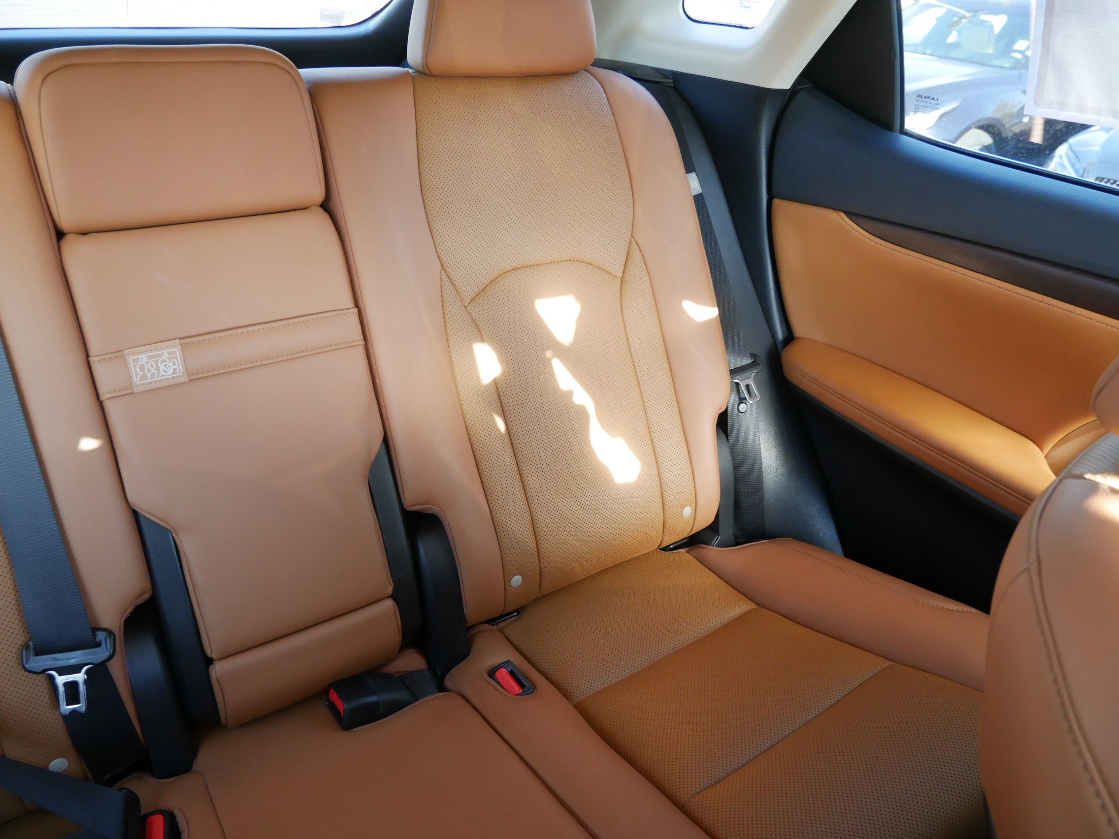 Used 2022 Lexus RX 450h AWD w/ Premium Package image 14