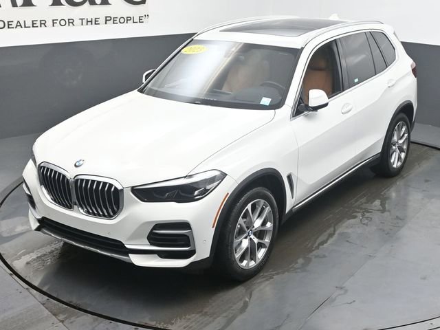 Used 2023 BMW X5 xDrive40i w/ Premium Package AWD/4WD image 44