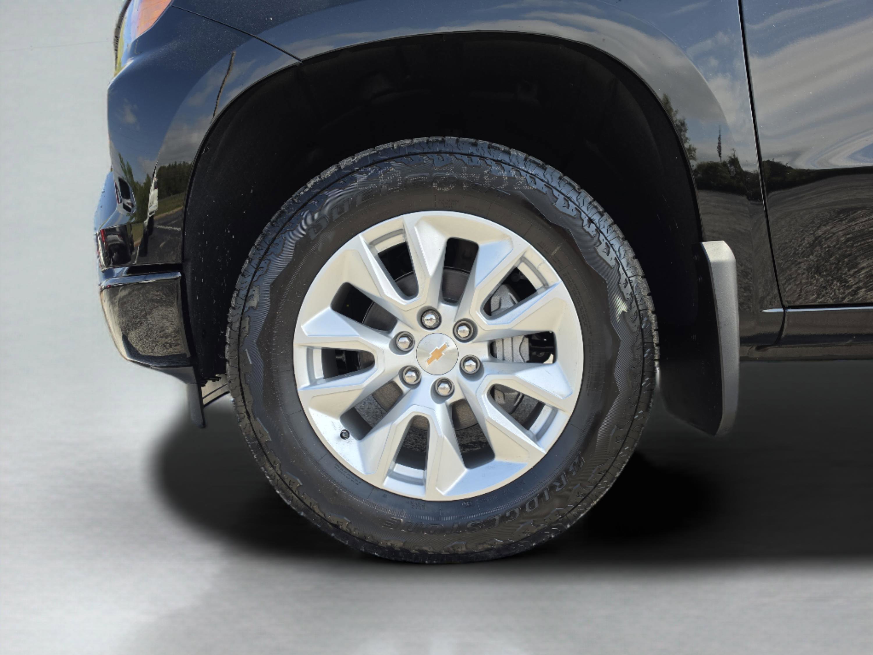 New 2026 Chevrolet Silverado 1500 Custom AWD/4WD image 37