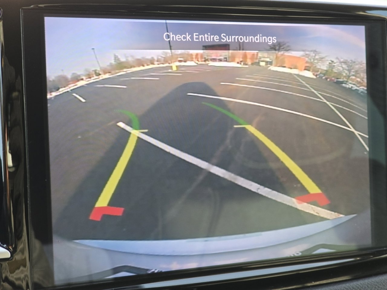 Used 2022 Chrysler Pacifica Touring-L image 4