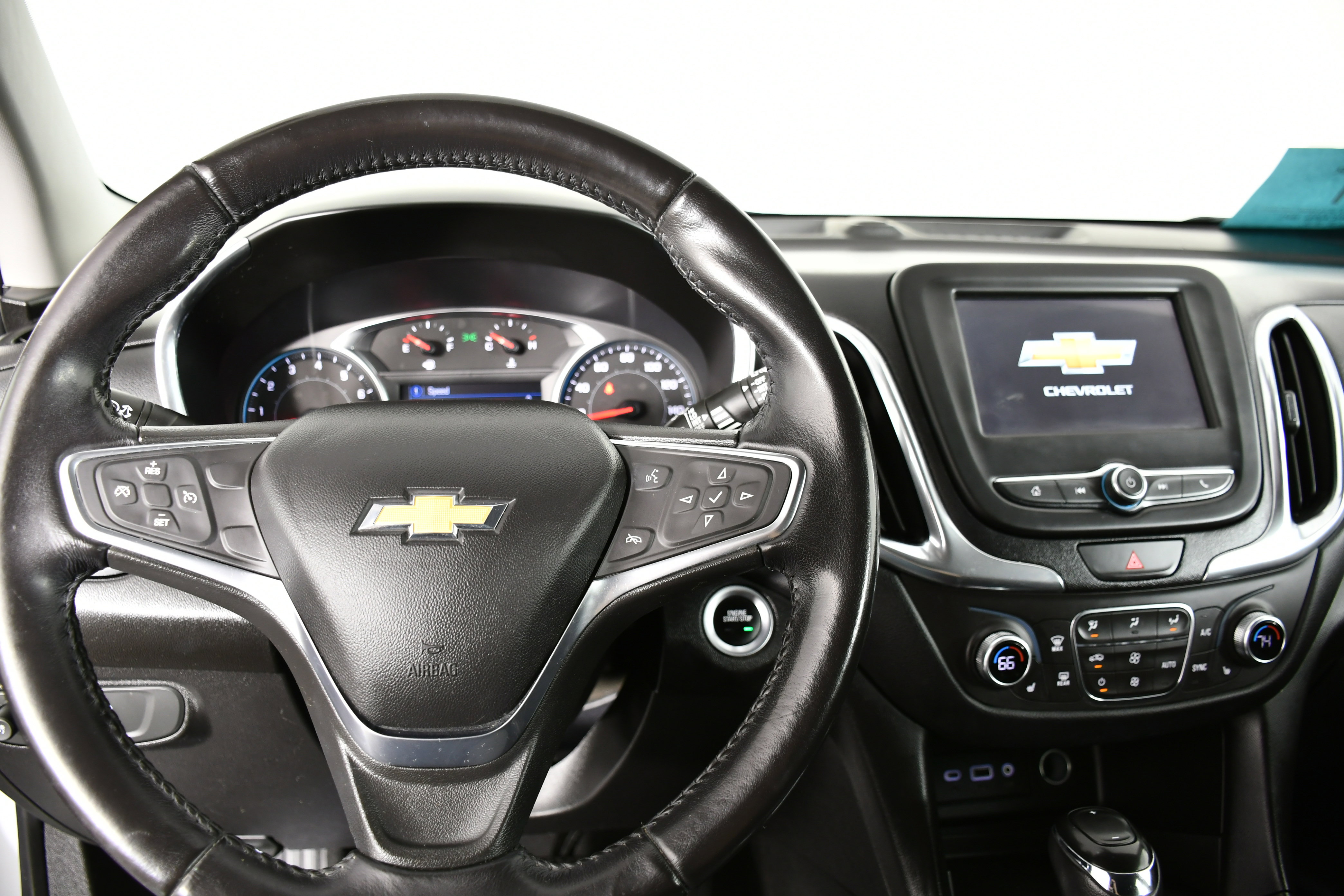 Used 2019 Chevrolet Equinox LT image 16
