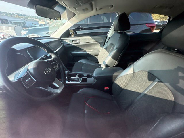 Used 2020 Kia Optima S FWD image 9