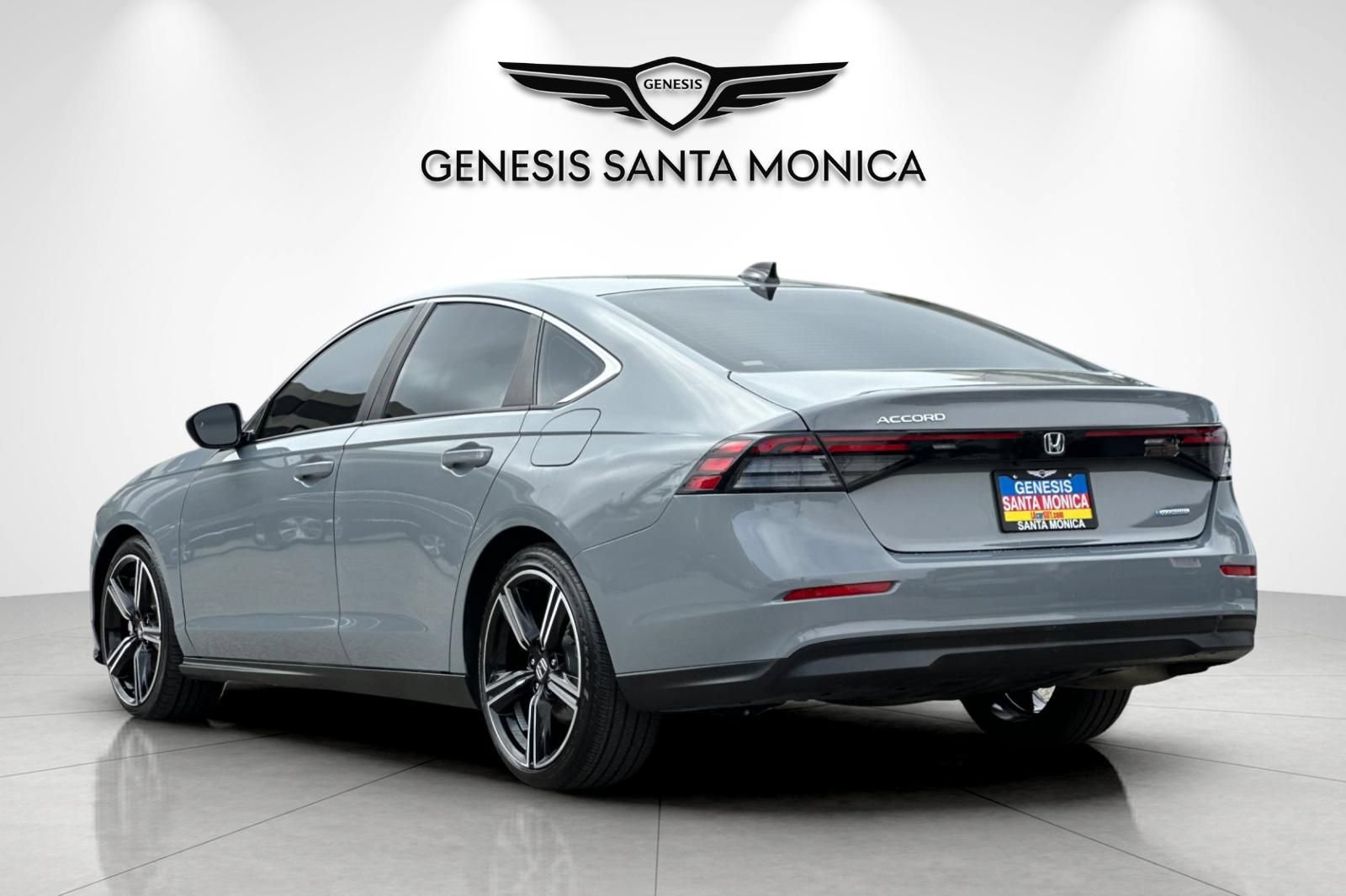 Used 2025 Honda Accord Sport image 6