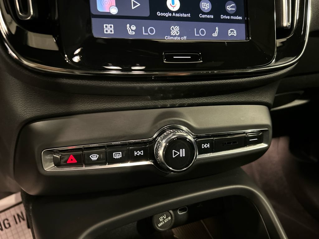 Certified 2023 Volvo C40 P8 Recharge Ultimate AWD/4WD image 18