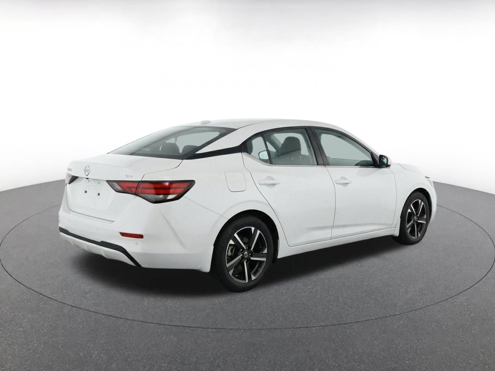 Used 2025 Nissan Sentra SV FWD image 7