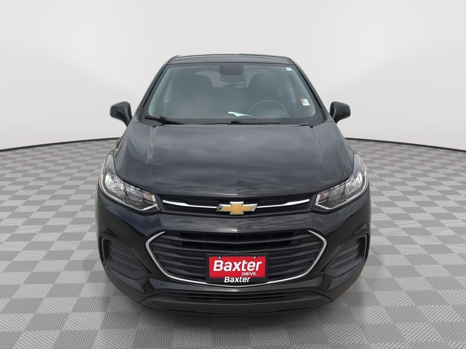 Used 2020 Chevrolet Trax LS w/ Tint and Cruise Package FWD image 5