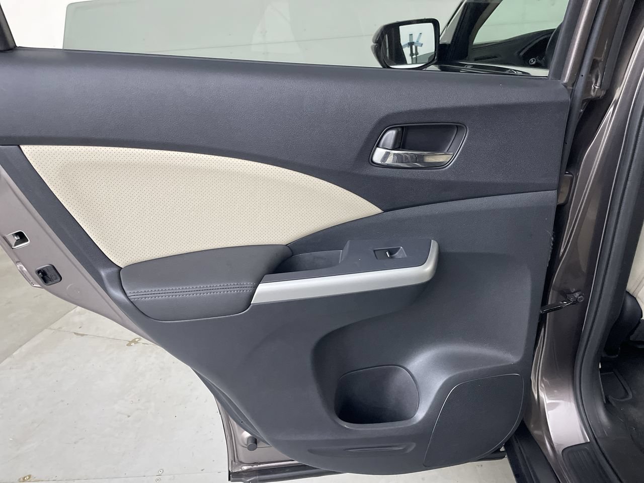 Used 2016 Honda CR-V Touring image 22