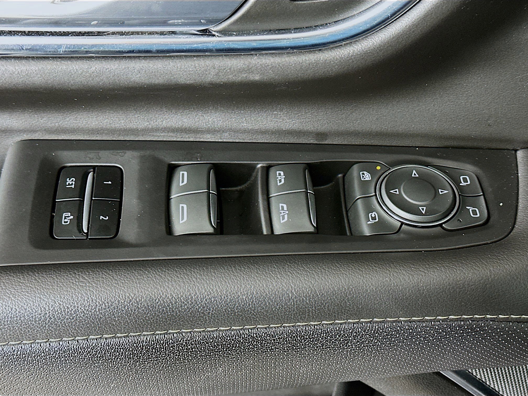 Used 2024 Chevrolet Tahoe Premier image 15