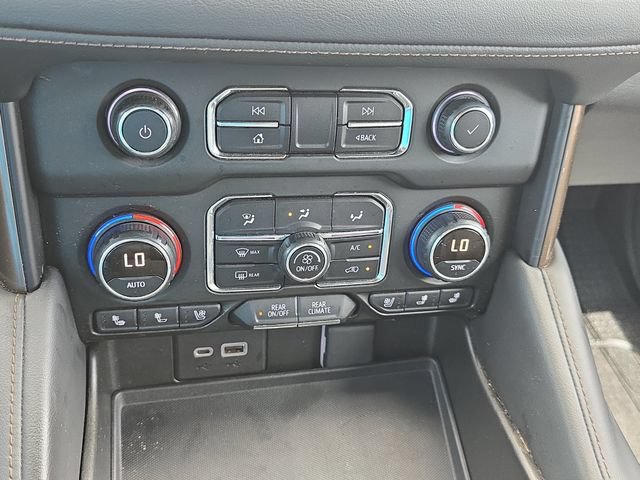 Used 2021 Chevrolet Suburban High Country w/ Premium Package RWD image 25