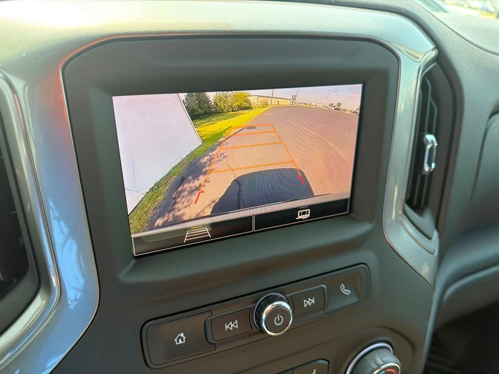 New 2026 Chevrolet Silverado 1500 Custom w/ Turbomax Blackout Package AWD/4WD image 18