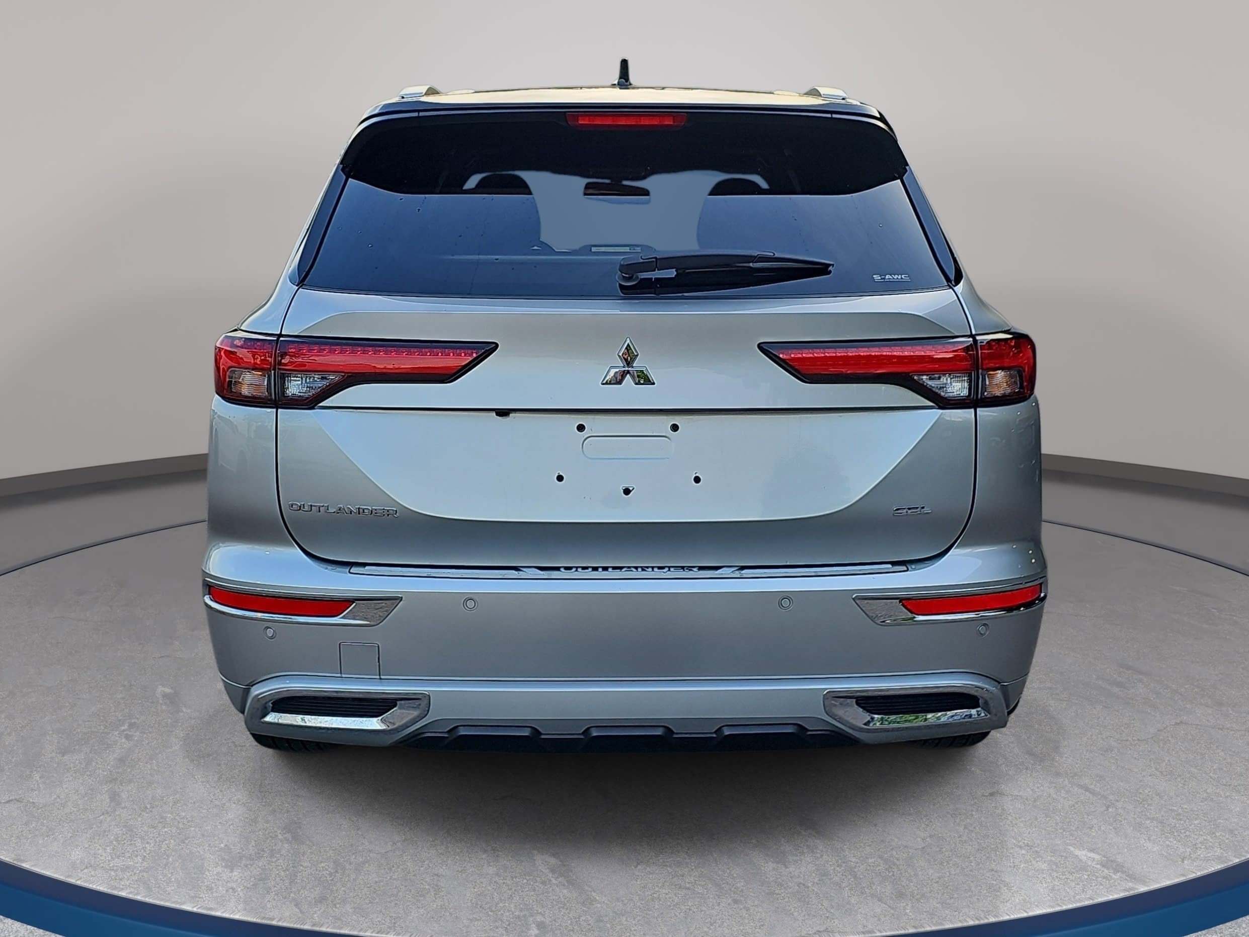 Used 2024 Mitsubishi Outlander SEL AWD/4WD image 6