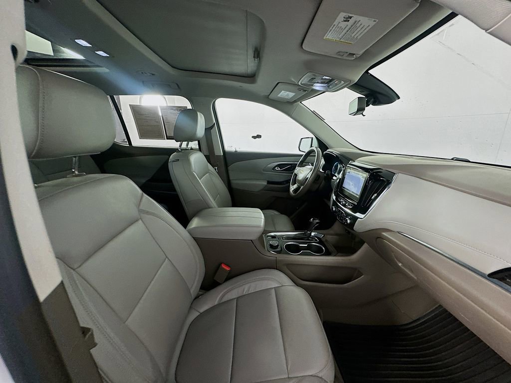 Used 2019 Chevrolet Traverse LT w/ LT Premium Package image 30