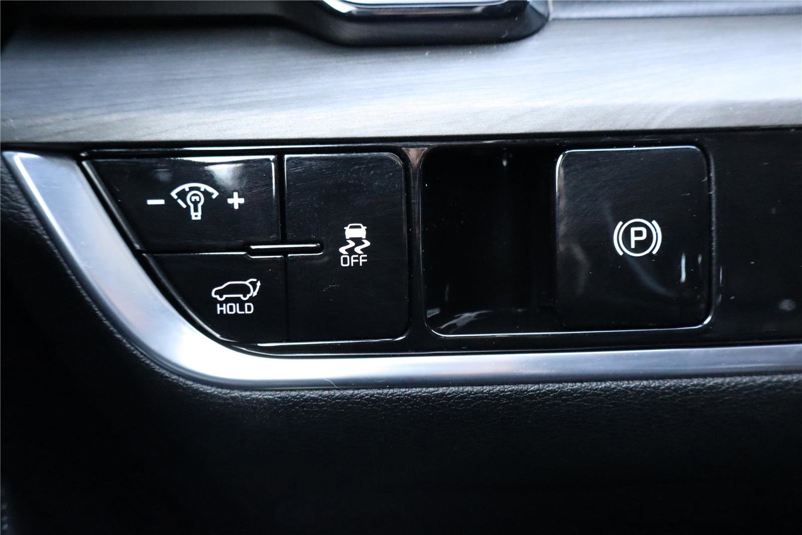 Certified 2025 Kia Sportage X-Line w/ Premium Package image 15