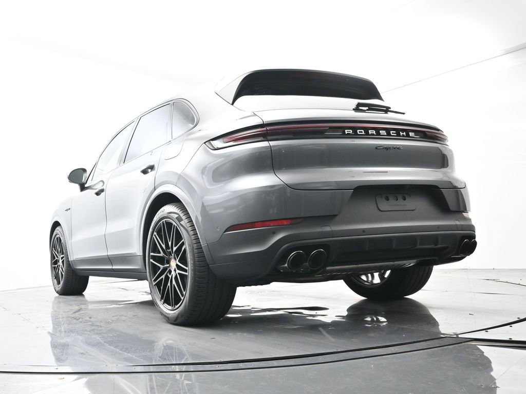 Certified 2026 Porsche Cayenne E-Hybrid AWD/4WD image 48