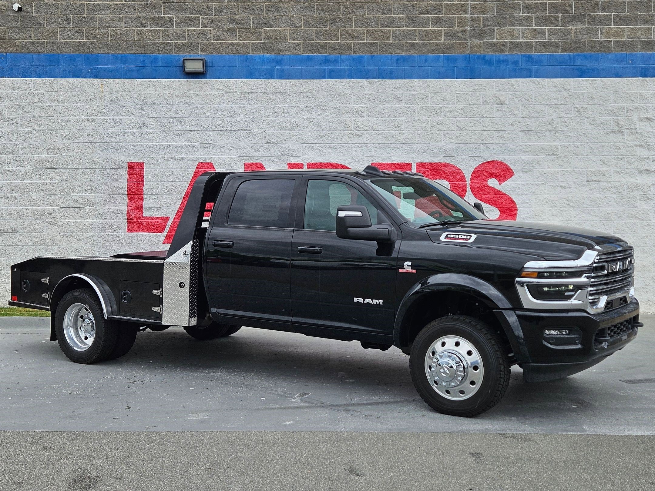 New 2026 RAM 4500 4x4 Crew Cab DRW w/ Laramie Trim Package image 1