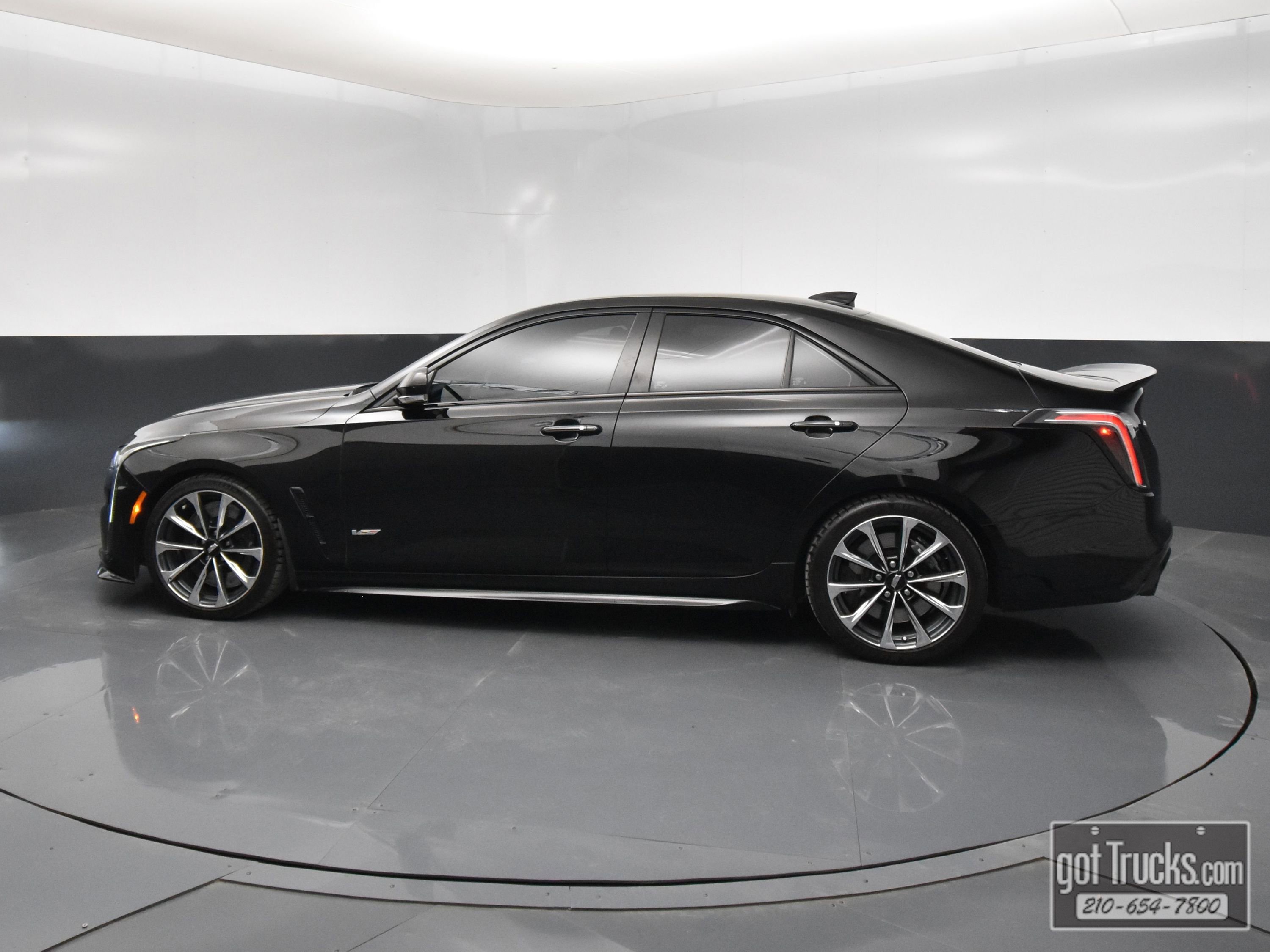 Used 2022 Cadillac CT4 V Blackwing w/ Climate Package image 3