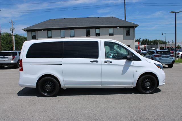 Used 2017 Mercedes-Benz Metris Passenger image 6