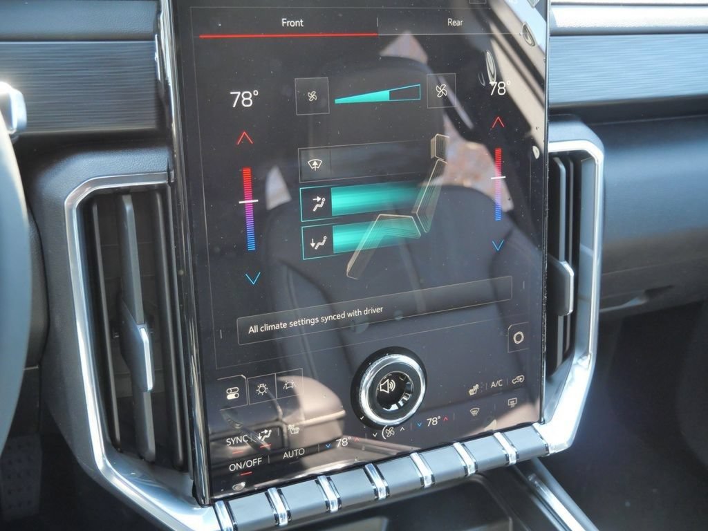 New 2026 GMC Acadia Elevation w/ Elevation Premium Package AWD/4WD image 52