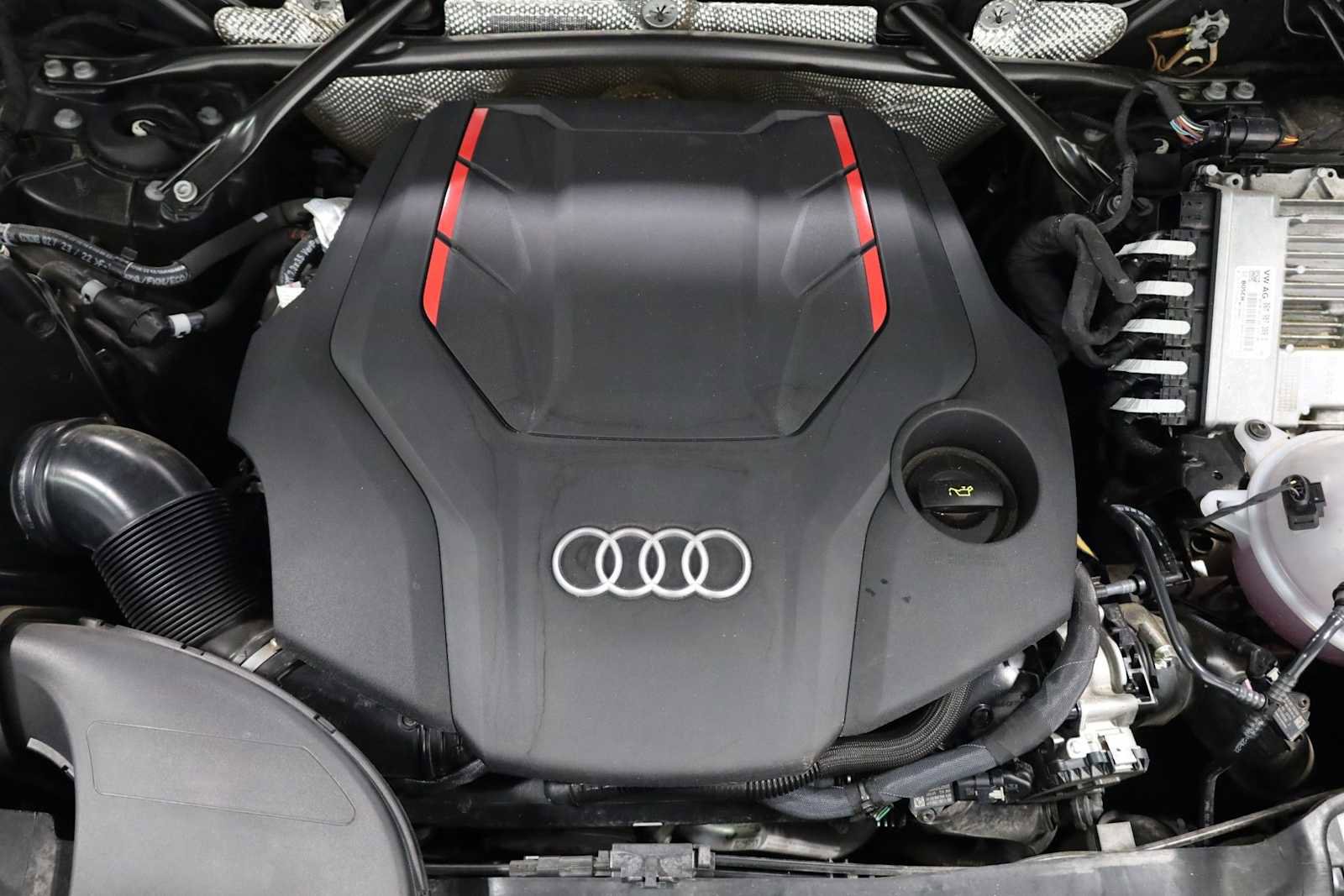 Used 2023 Audi SQ5 Premium Plus w/ Premium Plus Package image 40