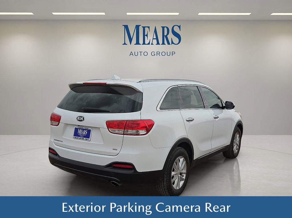 Used 2016 Kia Sorento LX image 6