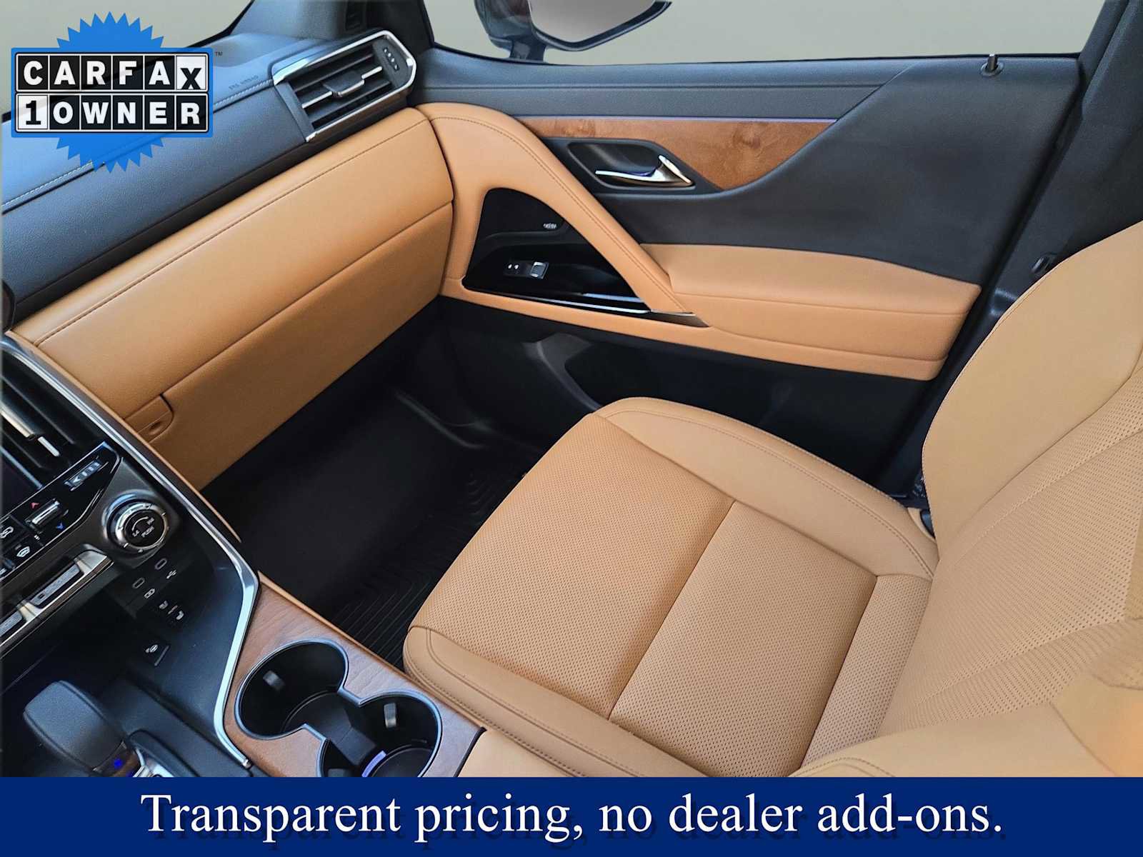 Used 2025 Lexus LX 700h Luxury w/ Appearance Package image 18