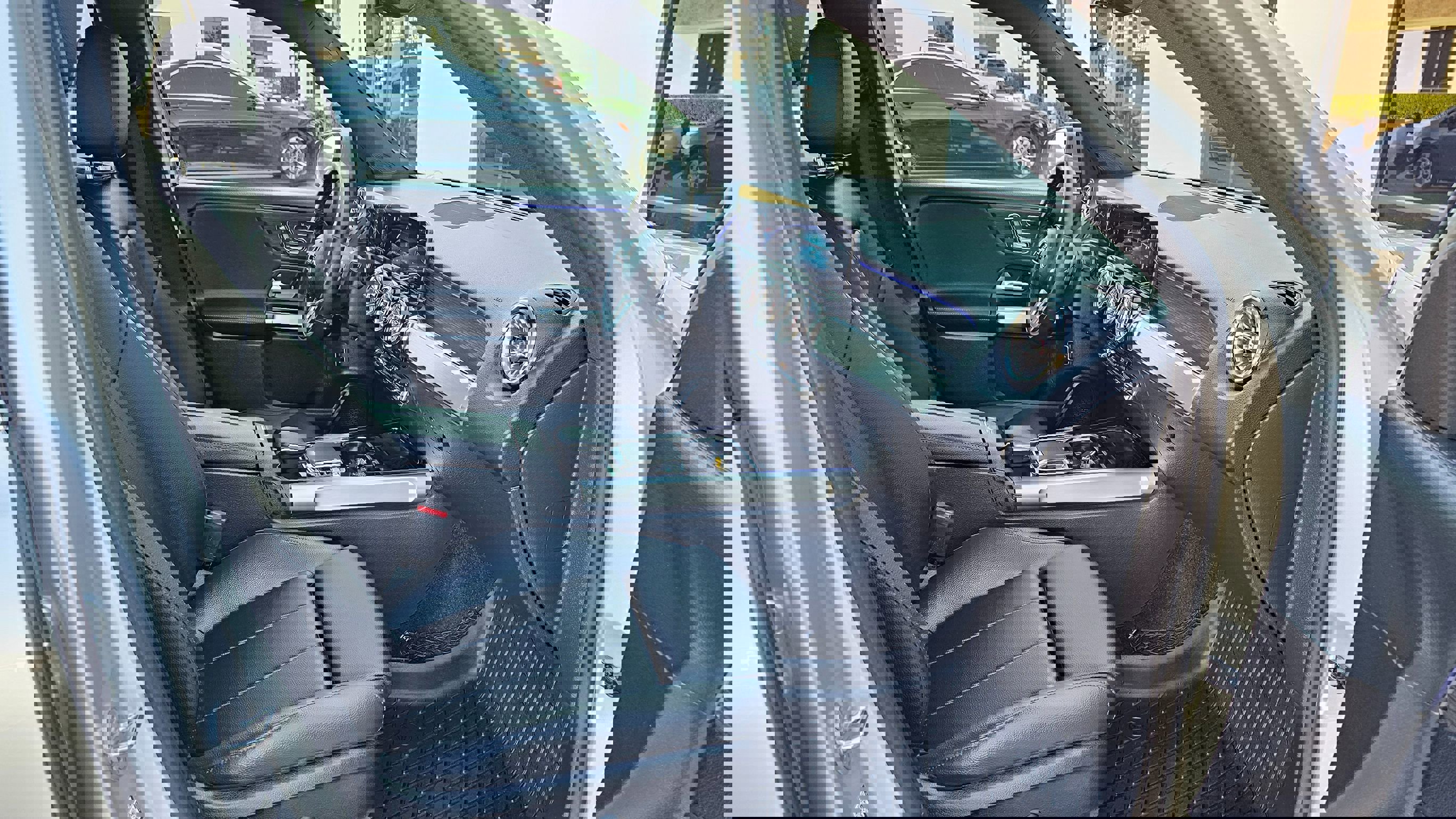 Used 2020 Mercedes-Benz GLB 250 image 33