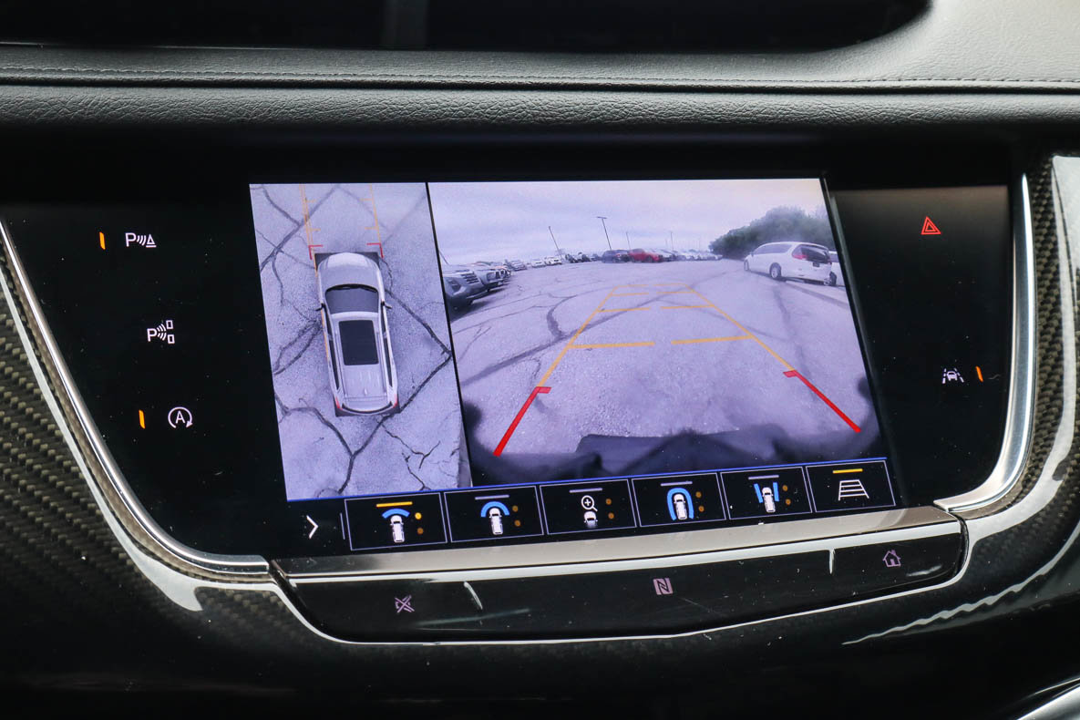 Used 2020 Cadillac XT6 Sport AWD/4WD image 38