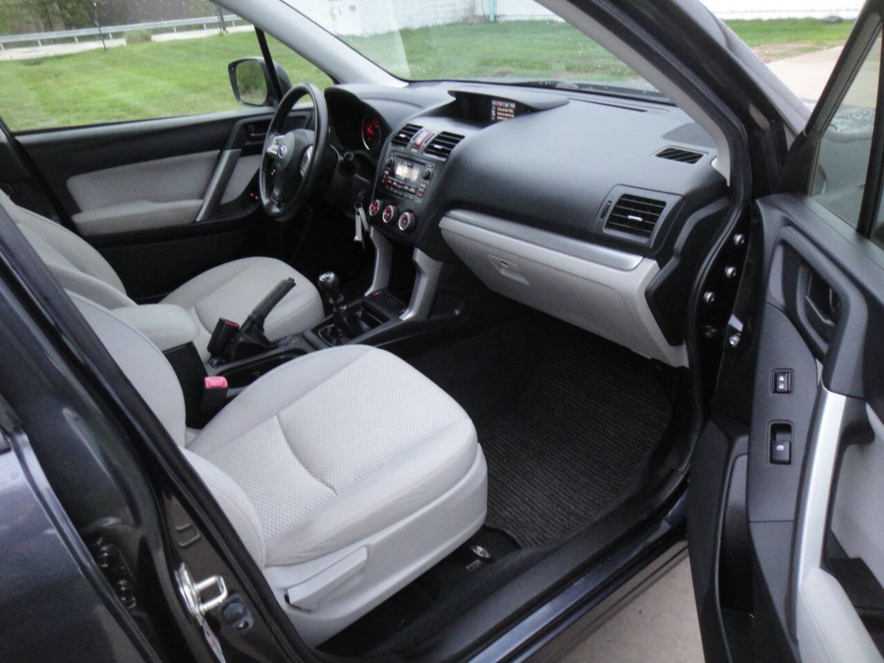 Used 2014 Subaru Forester 2.5i Premium AWD/4WD image 13