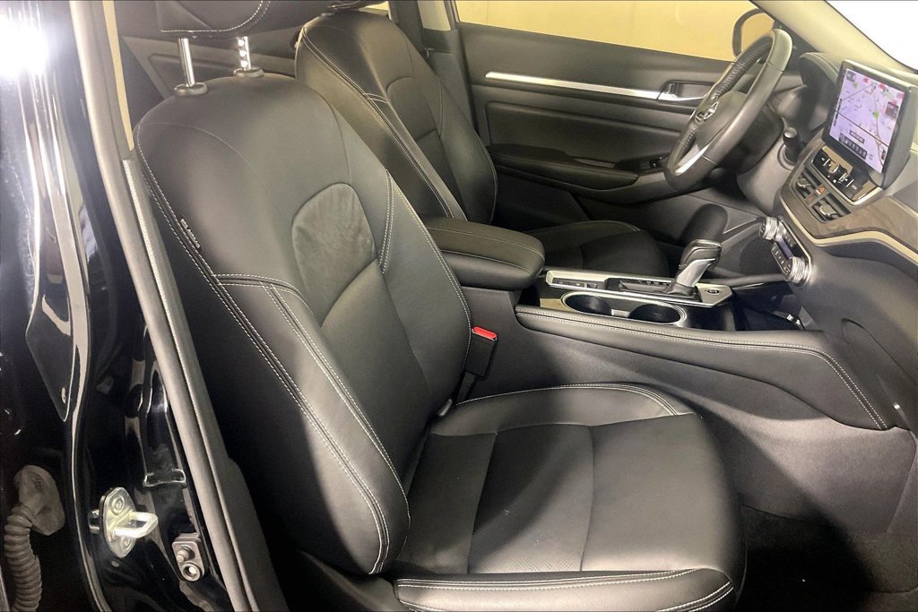 Used 2025 Nissan Altima 2.5 SL AWD/4WD image 9