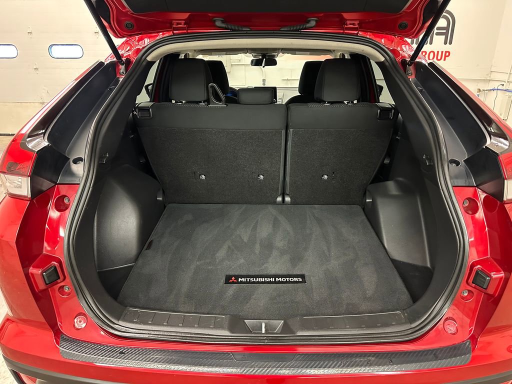 Used 2022 Mitsubishi Eclipse Cross LE image 18