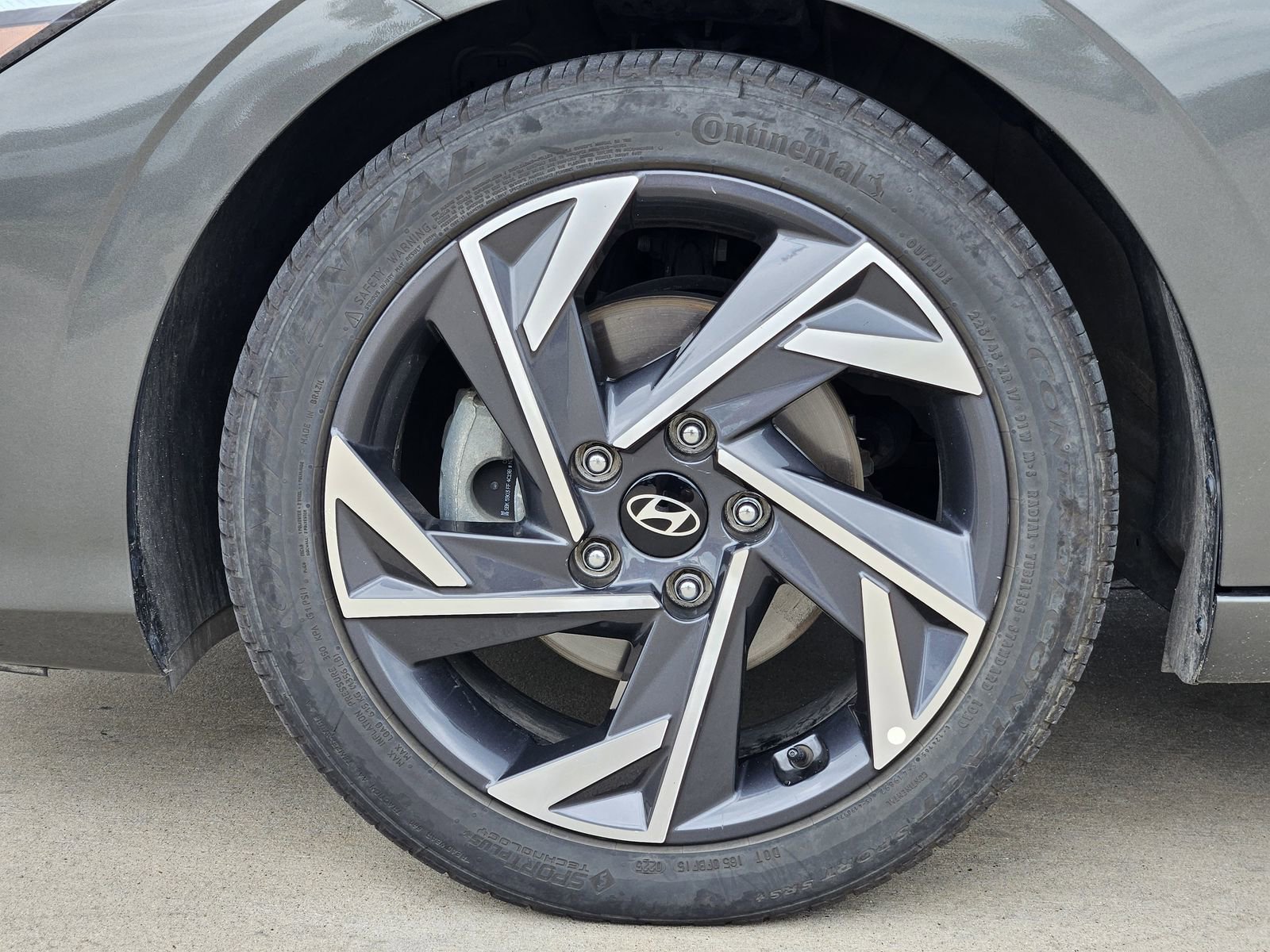 Used 2024 Hyundai Elantra SEL w/ Convenience Package FWD image 12