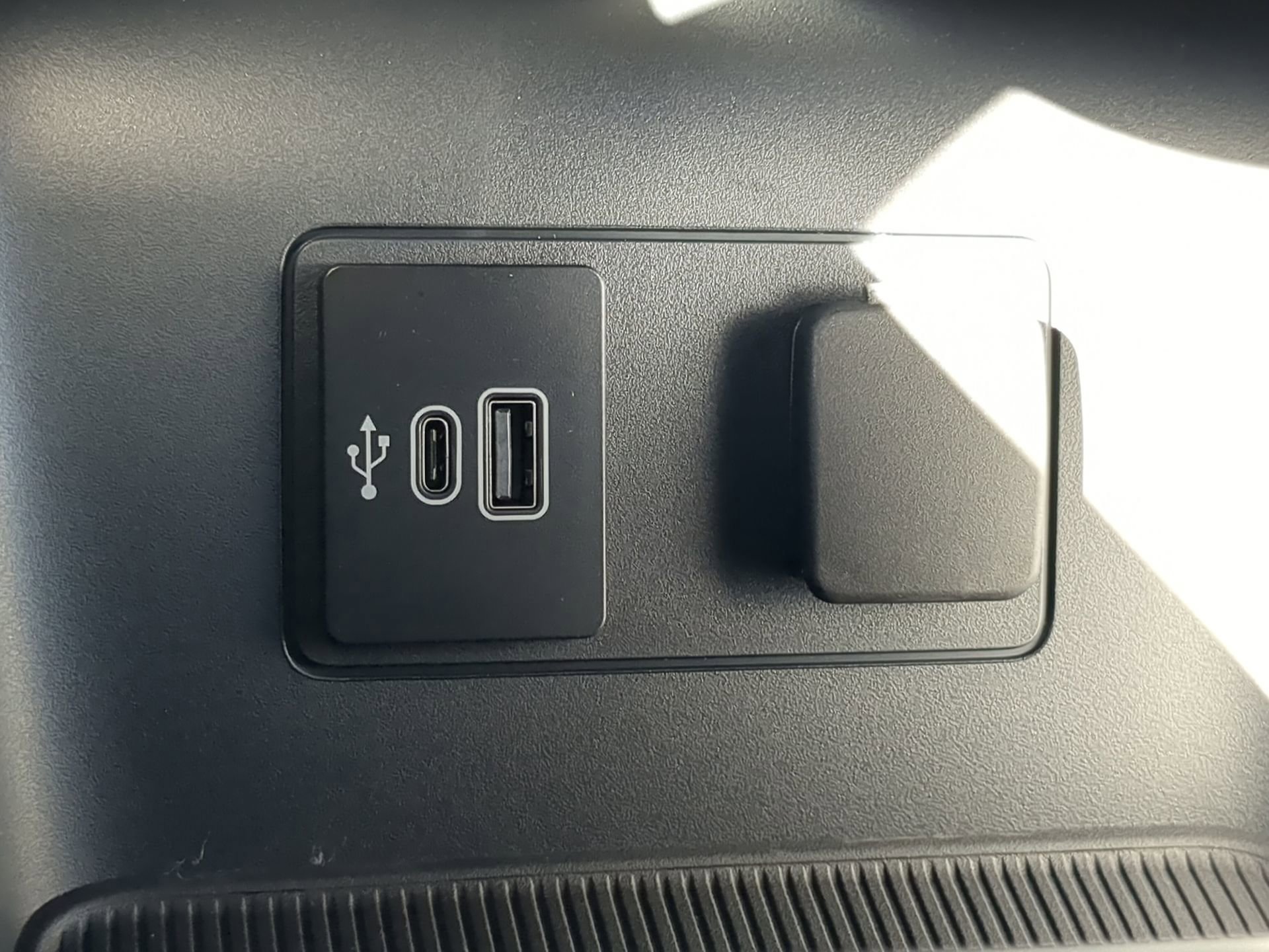 New 2026 Ford Explorer ST w/ Sun And Sound Package image 59