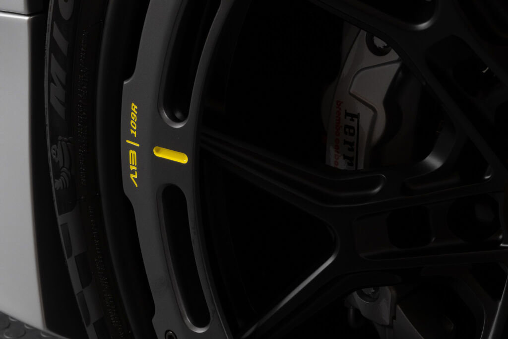 Used 2018 Ferrari 488 Spider image 16