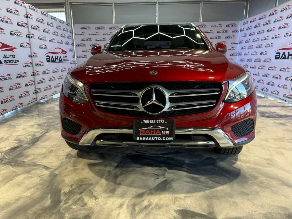 Used 2018 Mercedes-Benz GLC 300 4MATIC w/ Multimedia Package image 3