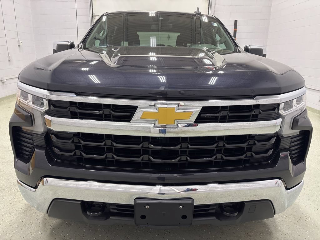 Used 2022 Chevrolet Silverado 1500 LT AWD/4WD image 10