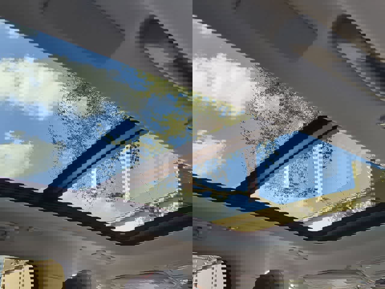 Used 2025 Lincoln Aviator Reserve w/ Luxury Package image 22