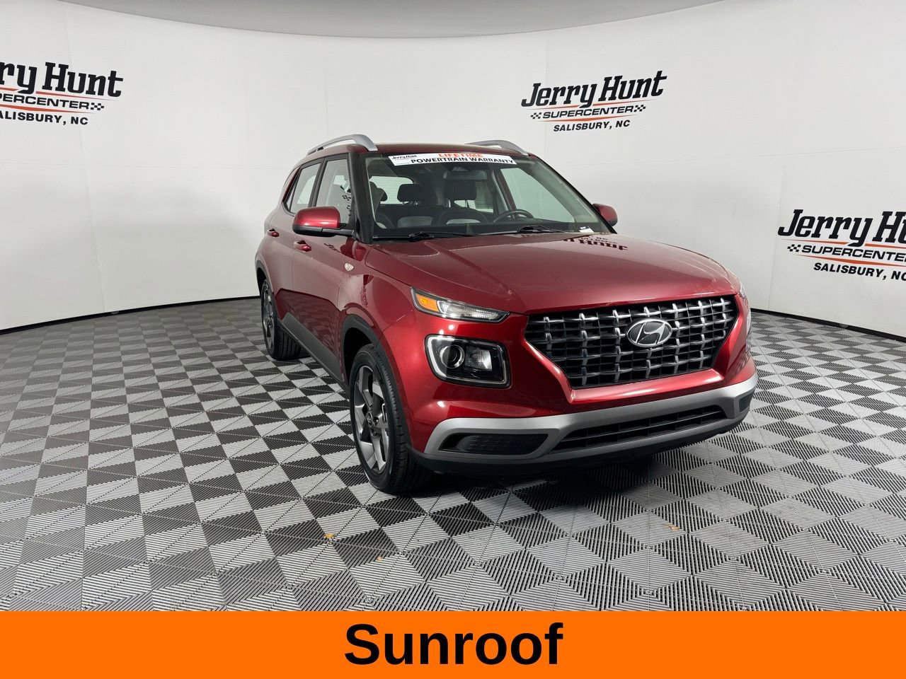 Used 2025 Hyundai Venue SEL image 6