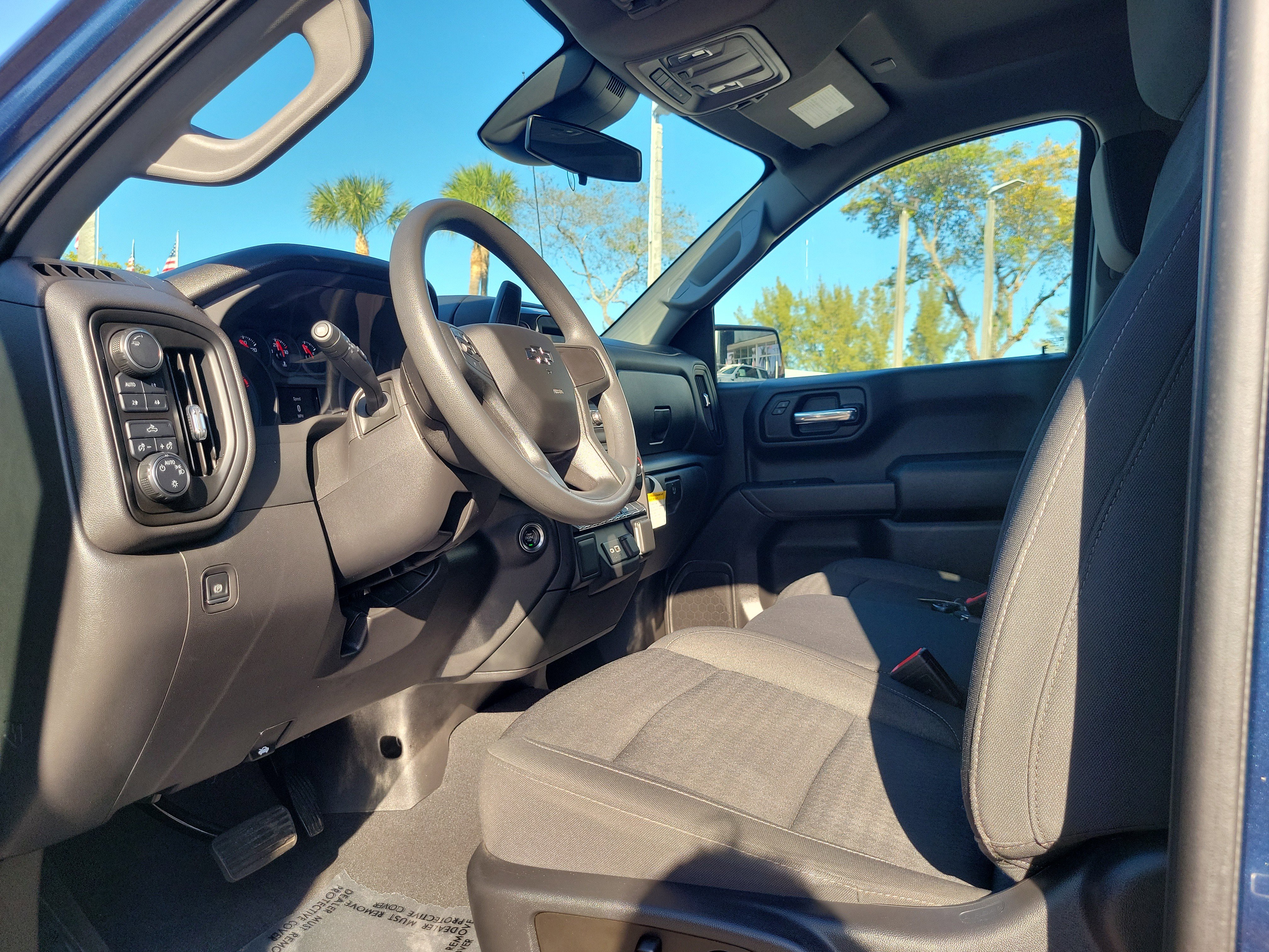 Used 2023 Chevrolet Silverado 1500 Custom Trail Boss image 9