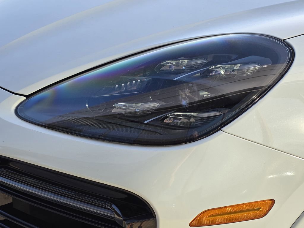 Used 2021 Porsche Cayenne GTS image 11