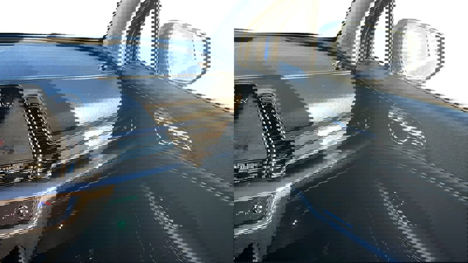 Used 2024 Kia Sportage EX image 28