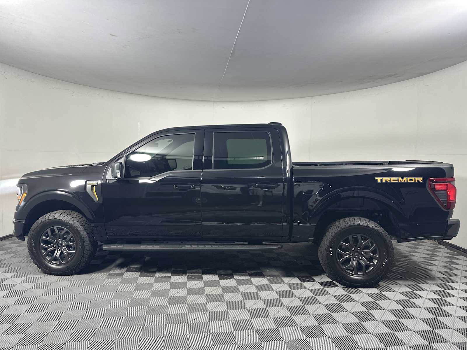 Used 2025 Ford F150 Tremor w/ Bed Utility Package AWD/4WD image 4