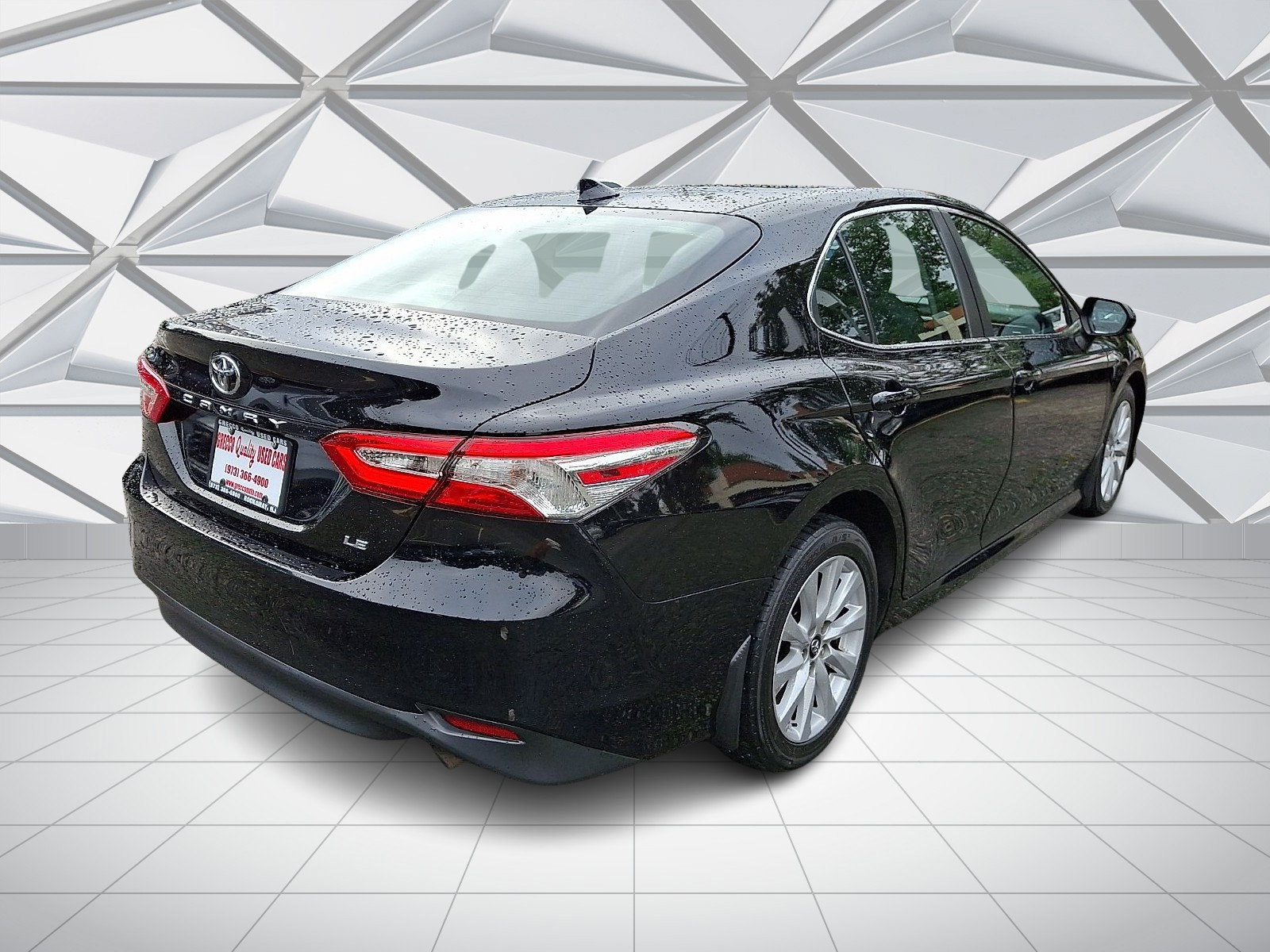Used 2019 Toyota Camry LE FWD image 10