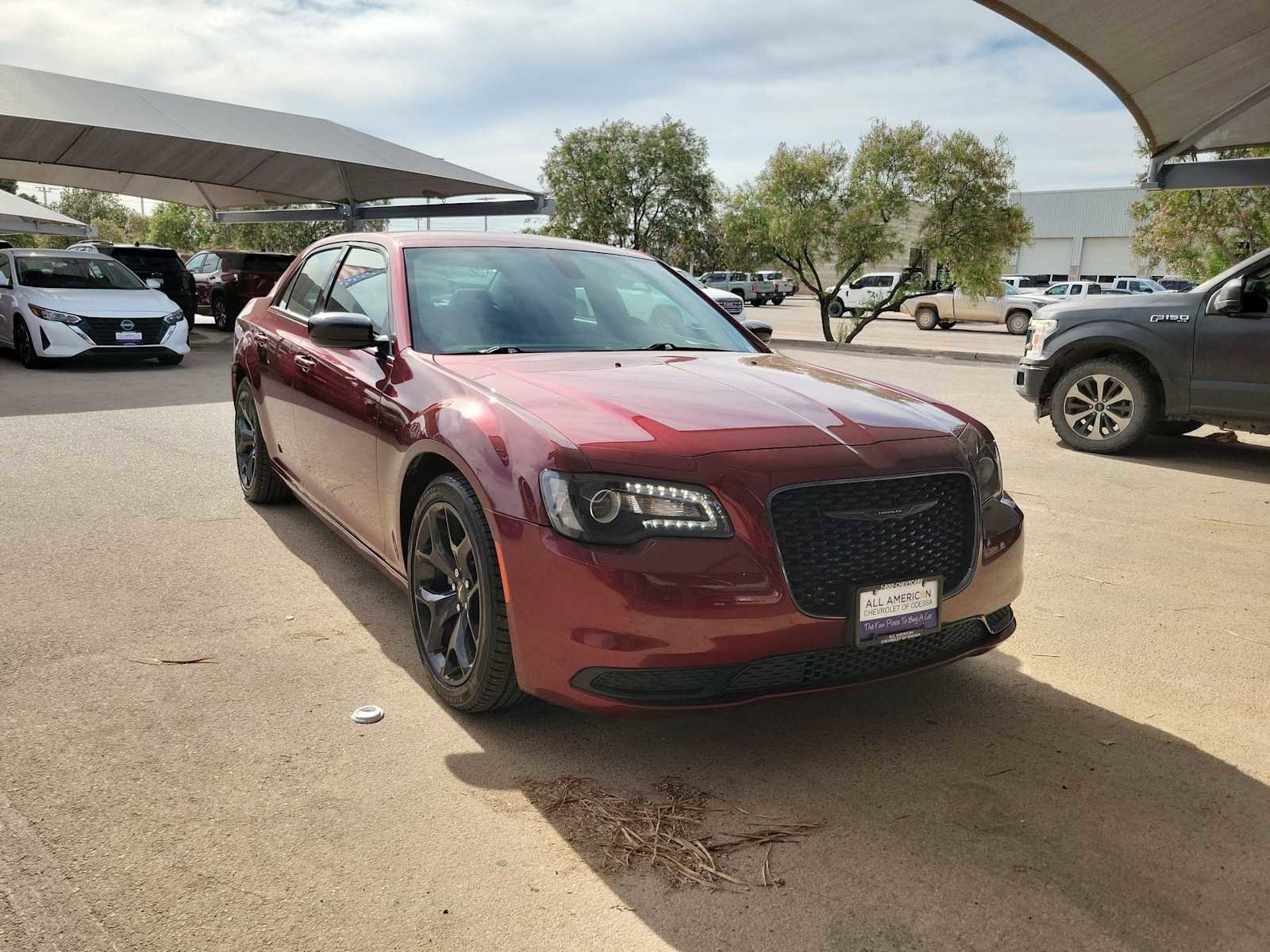 Used 2021 Chrysler 300 Touring w/ Sport Appearance Package RWD image 2