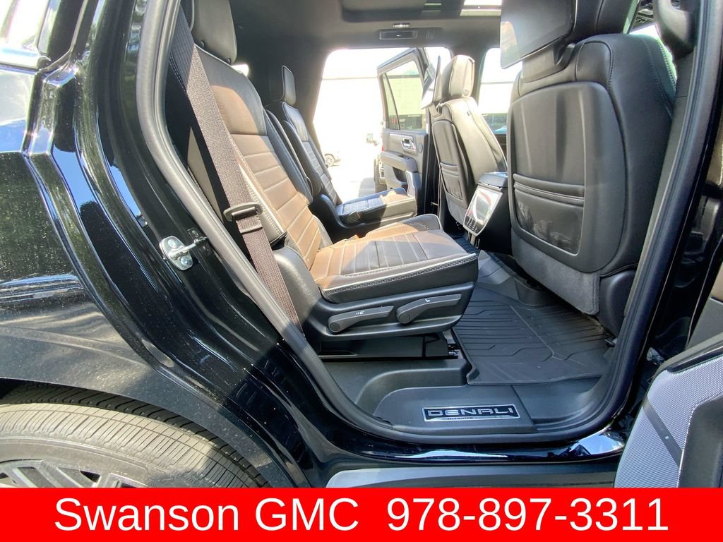New 2026 GMC Yukon Denali Ultimate w/ LPO, Floor Liner Package AWD/4WD image 27
