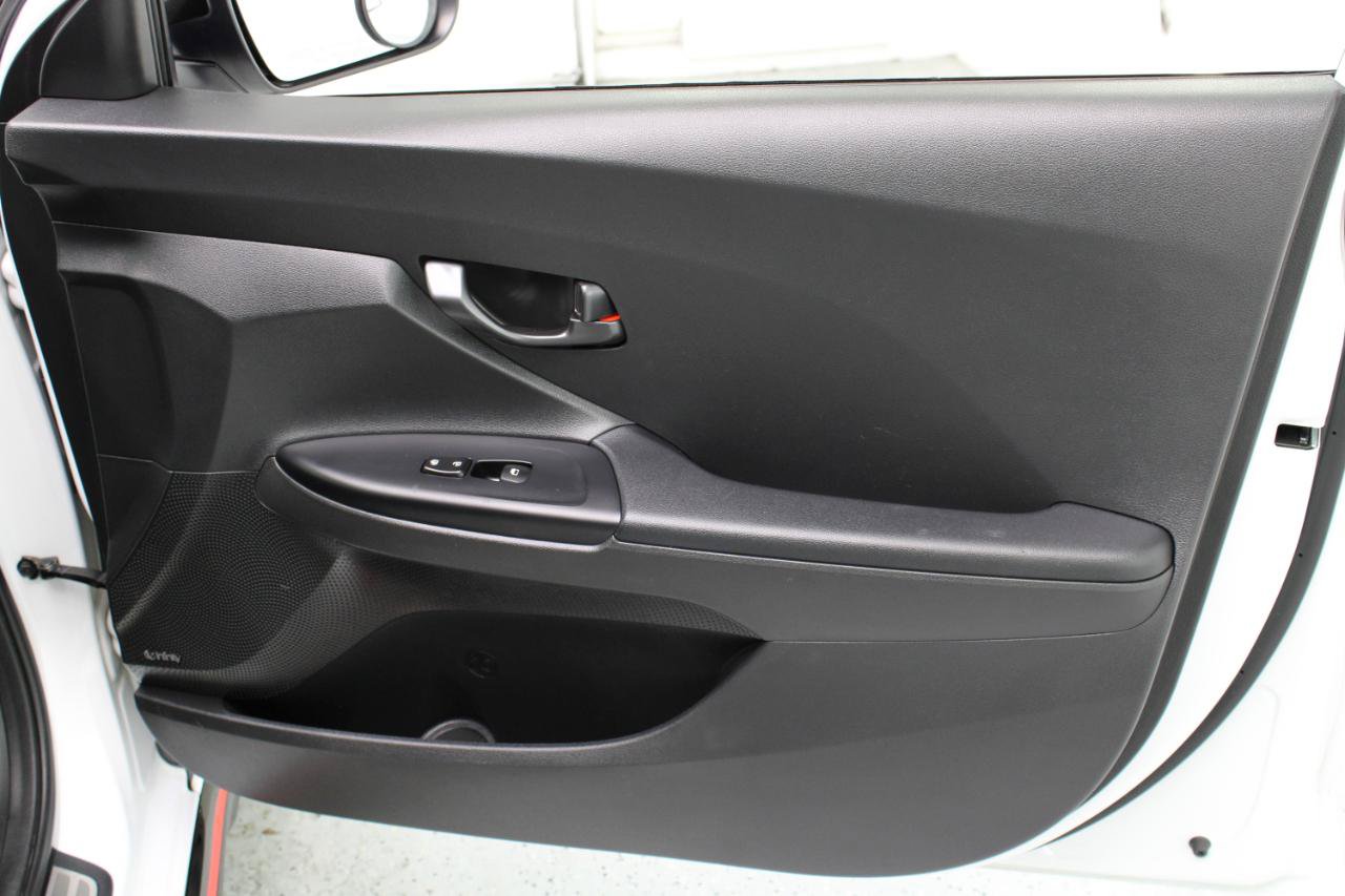 Used 2020 Hyundai Veloster N w/ Performance Package FWD image 56