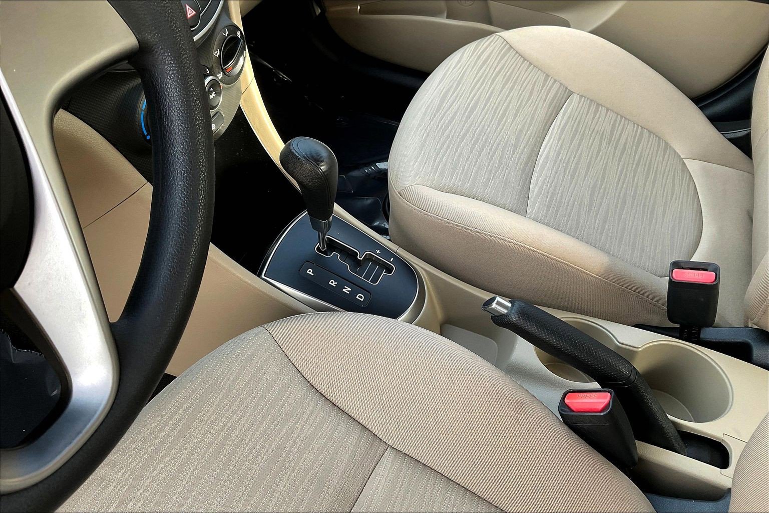 Used 2016 Hyundai Accent SE FWD image 15