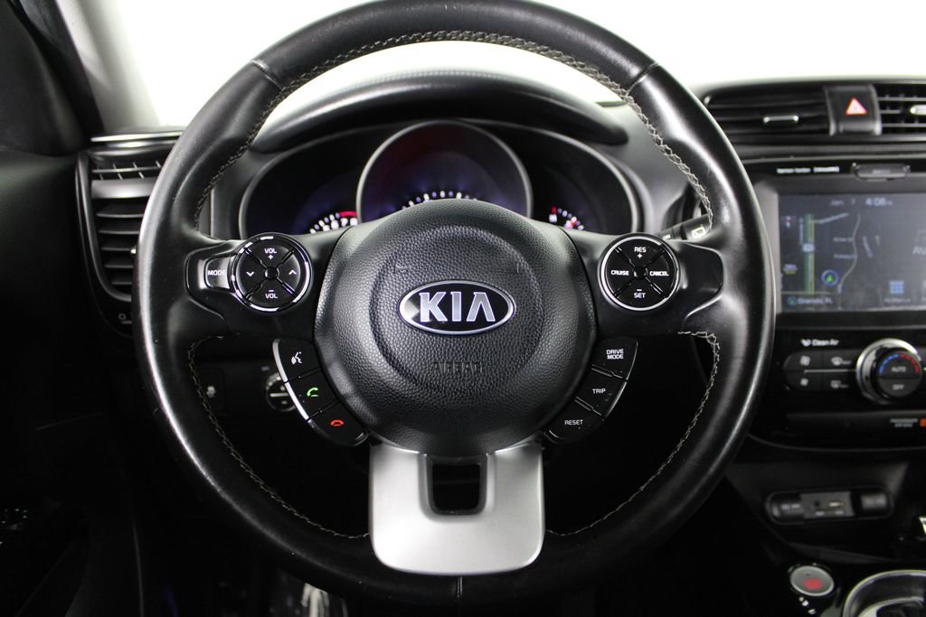Used 2017 Kia Soul + w/ Audio Package image 7